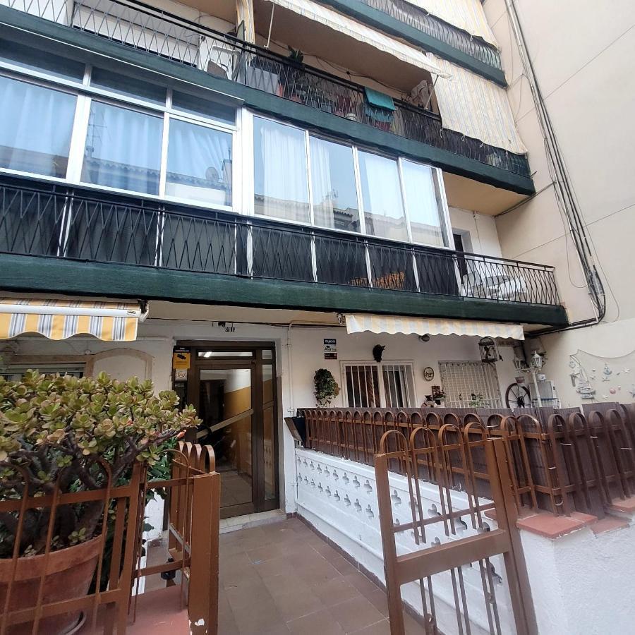 Apartamento Mar y montaña en la costa del Maresme Pineda De Mar Exterior foto